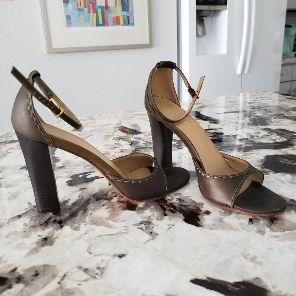 Gucci ankle strap sandals heels olive green, rare vintage